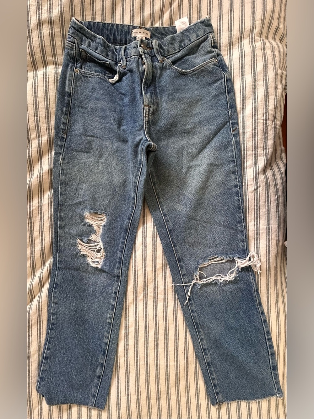 Good American Distressed Medium Blue Straight Leg ankle Jeans